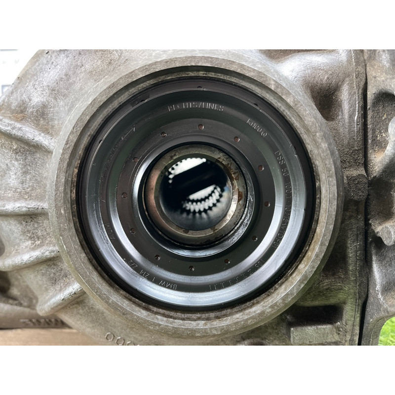 Редуктор (трансмісія) BMW 5-series F10 2011 N63B44 33107577101