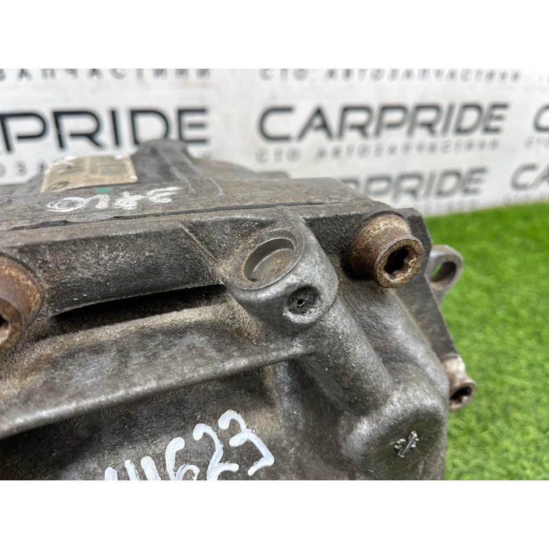 Редуктор (трансмісія) BMW 5-series F10 2011 N63B44 33107577101