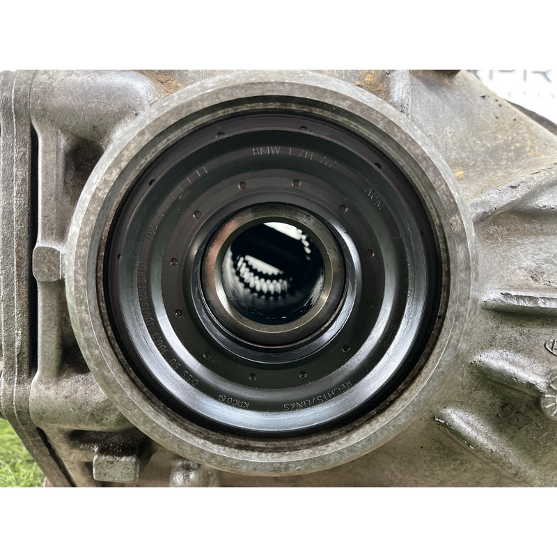 Редуктор (трансмісія) BMW 5-series F10 2011 N63B44 33107577101