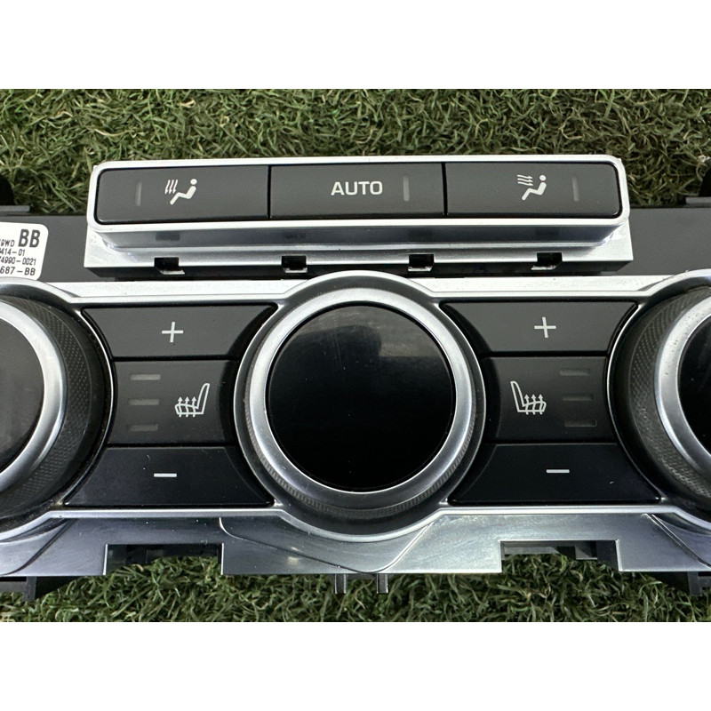 Блок управління клімат-контролем (электрика / блоки управления) LAND ROVER Range Rover L405 2016 5.0 LR070397