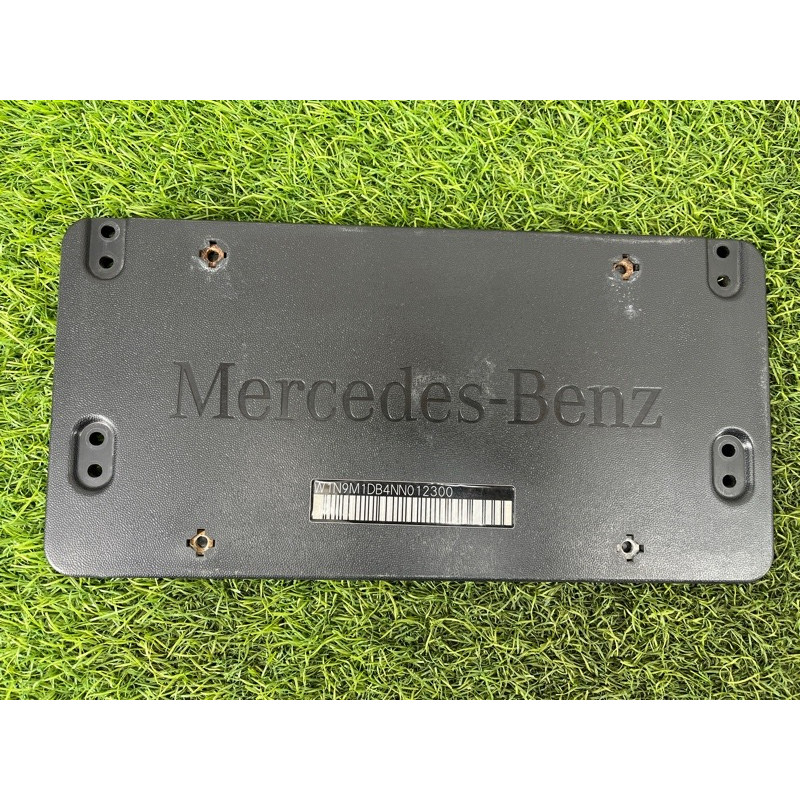 Площадка номерного знака (кузов и элементы) Mercedes-Benz EQB 350 X243 2022 A0008103700