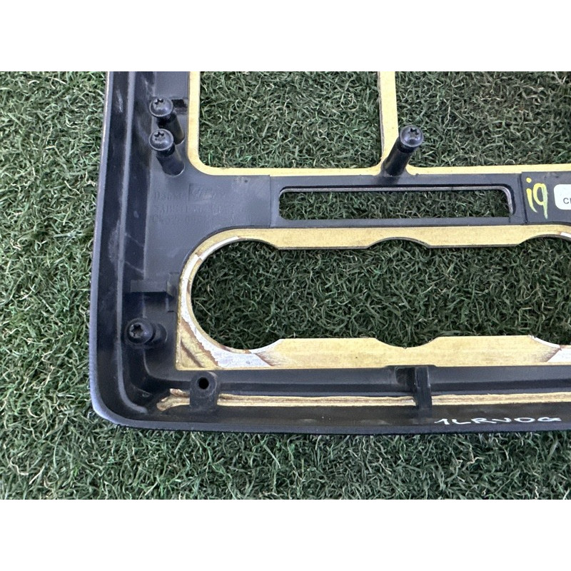 Декоративна накладка центральної консолі (салон) LAND ROVER Range Rover L405 2016 5.0 LR052218