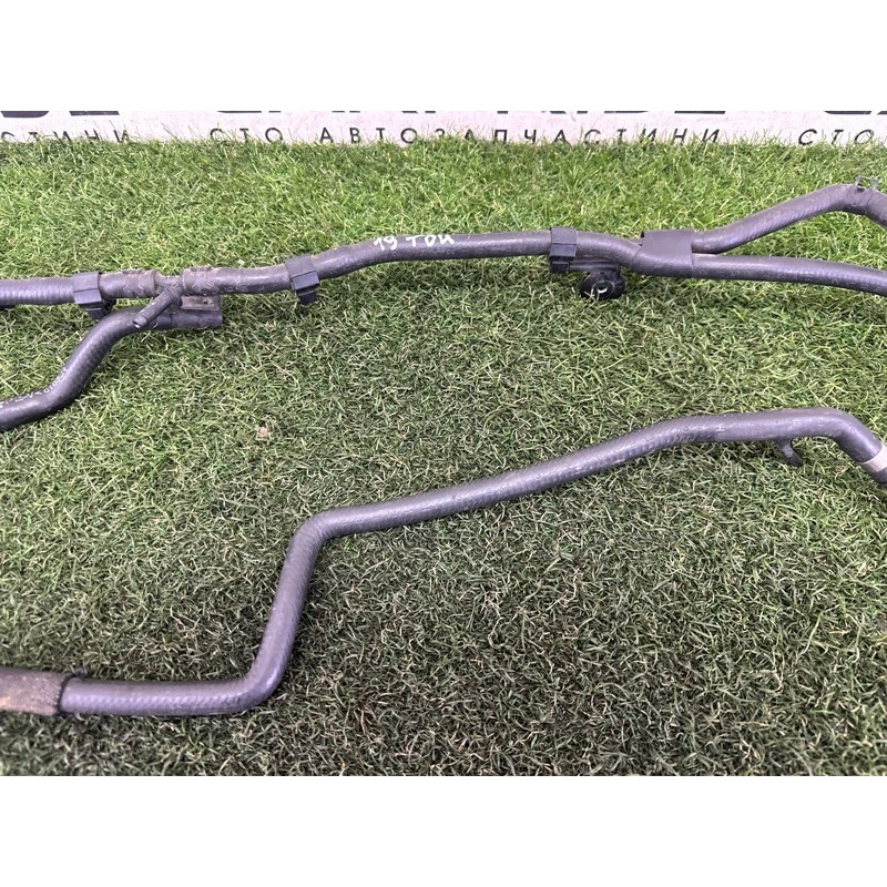 Трубка системи охолодження (система охолодження) Volkswagen Touareg NF 2013 3.0 Hybrid 7P6122447AJ
