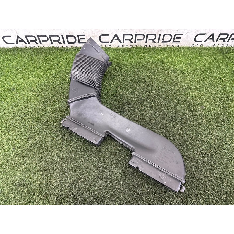 Повітрозабірник (подача палива) BMW 3-series E90 2010 3.0 N54 13717541737