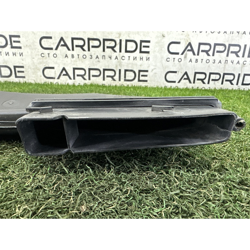 Повітрозабірник (подача палива) BMW 3-series E90 2010 3.0 N54 13717541737