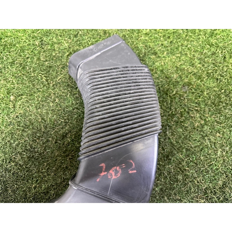 Повітрозабірник (подача палива) BMW 3-series E90 2010 3.0 N54 13717541737