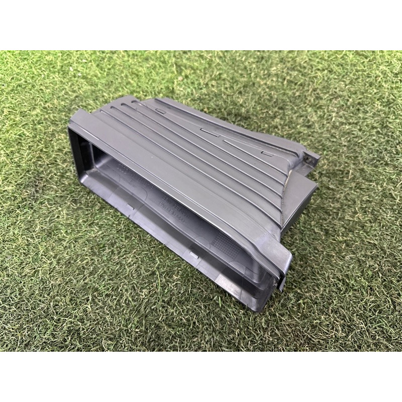 Повітрозабірник (подача палива) AUDI A8 D4 2011 4.2 CDRA 4H0129627P