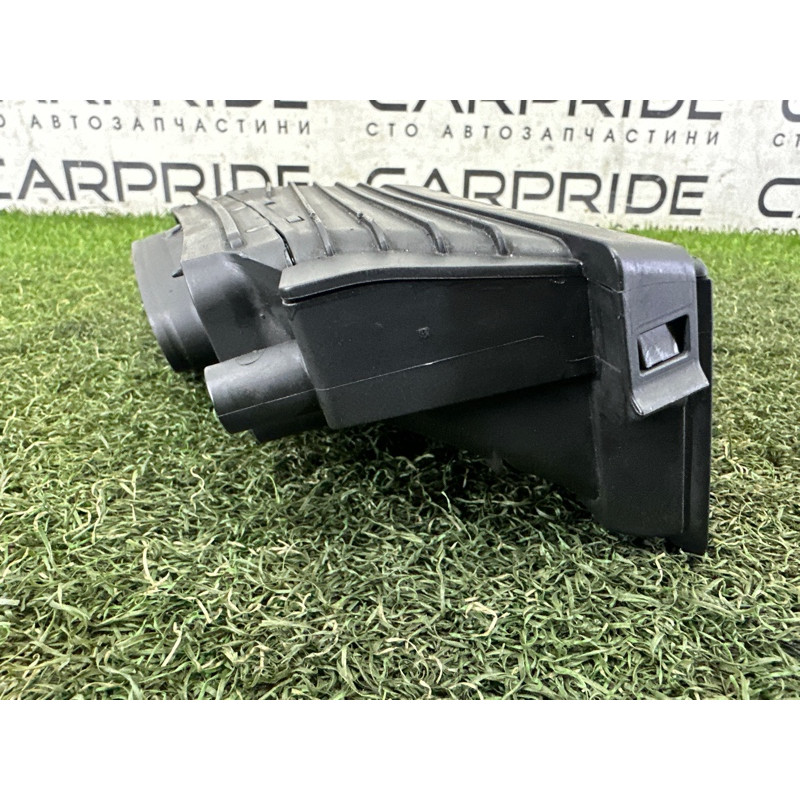 Повітрозабірник (подача палива) AUDI A8 D4 2011 4.2 CDRA 4H0129627P