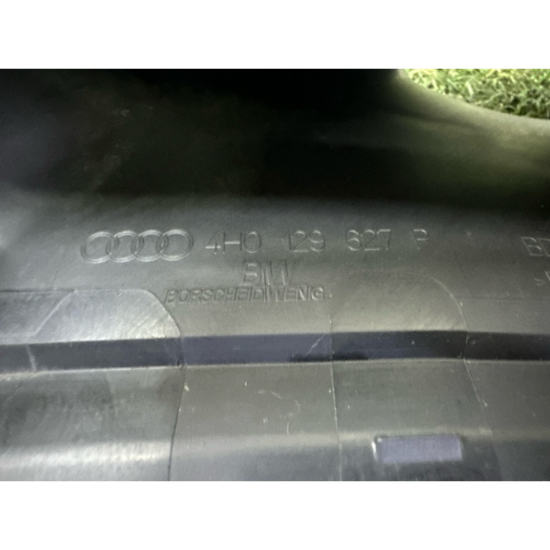 Повітрозабірник (подача палива) AUDI A8 D4 2011 4.2 CDRA 4H0129627P