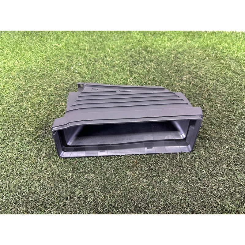 Повітрозабірник (подача палива) AUDI A8 D4 2011 4.2 CDRA 4H0129628AA