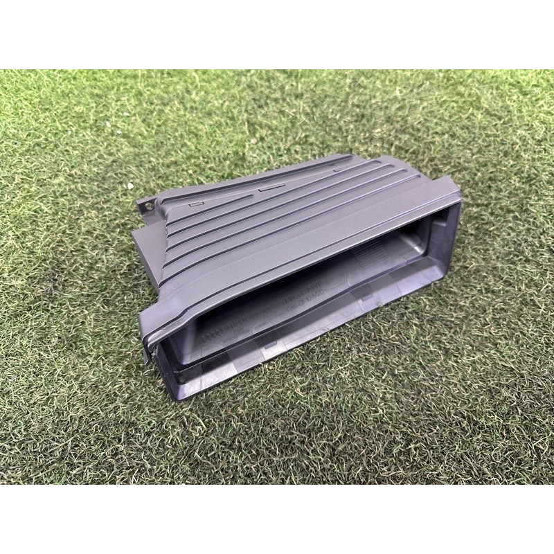 Повітрозабірник (подача палива) AUDI A8 D4 2011 4.2 CDRA 4H0129628AA