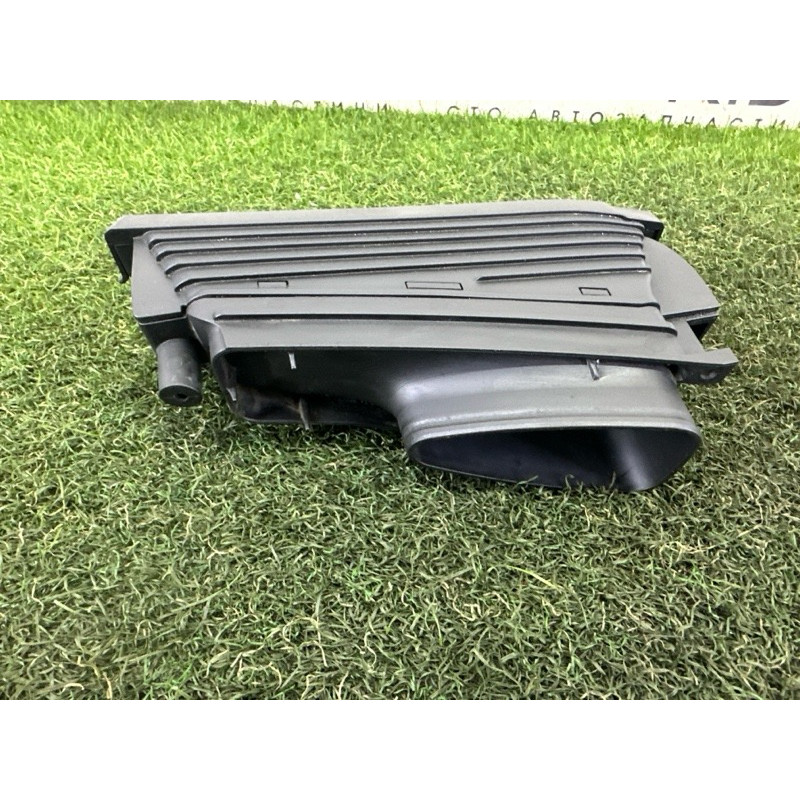 Повітрозабірник (подача палива) AUDI A8 D4 2011 4.2 CDRA 4H0129628AA