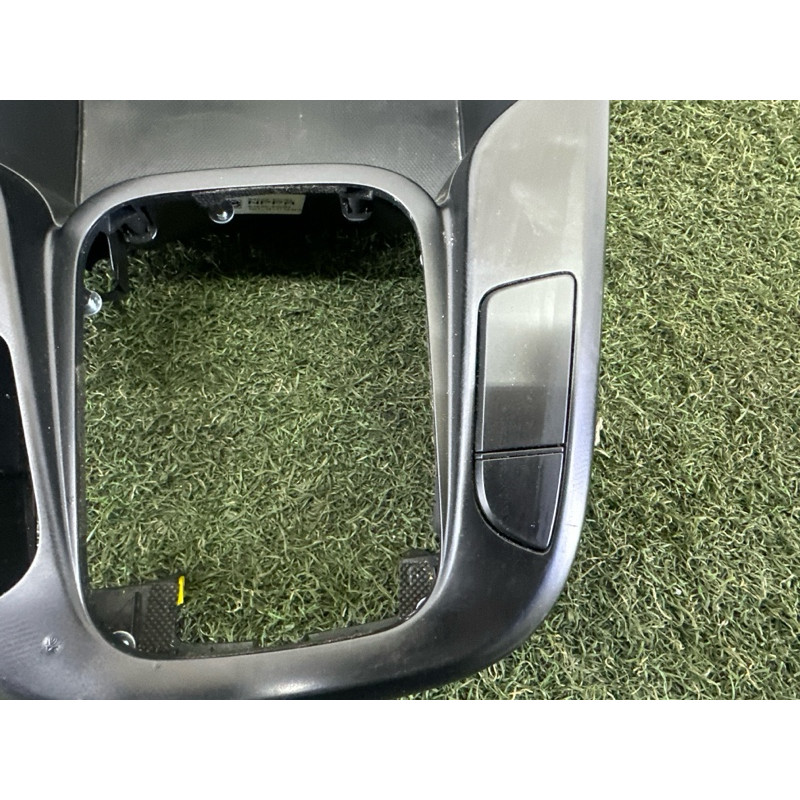 Центральная консоль (салон) KIA Soul 3 2022 2.0 84605K0180WK