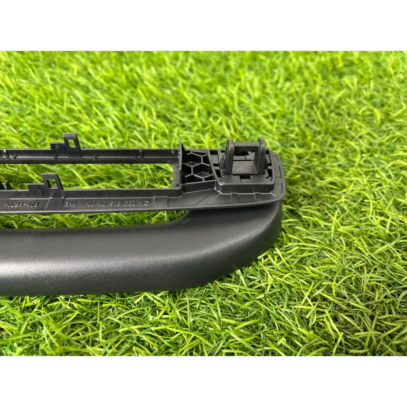 Ручка стелі (салон) Mercedes-Benz EQB 350 X243 2022 A16681006549051