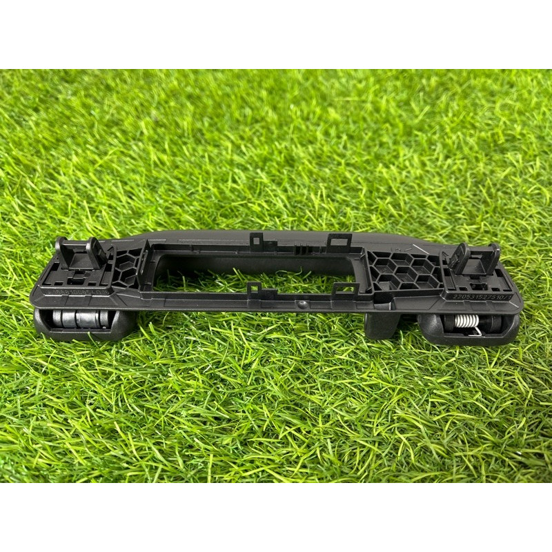 Ручка стелі (салон) Mercedes-Benz EQB 350 X243 2022 A16681006549051