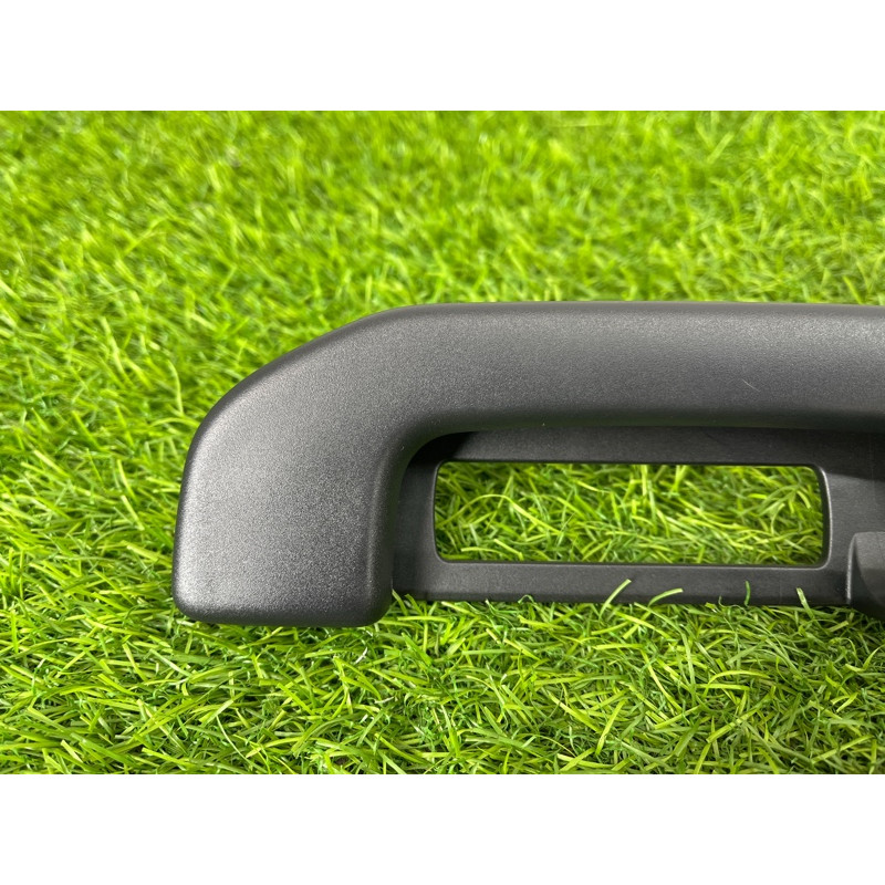 Ручка стелі (салон) Mercedes-Benz EQB 350 X243 2022 A16681005549051