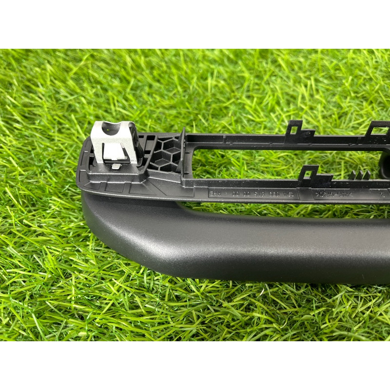 Ручка стелі (салон) Mercedes-Benz EQB 350 X243 2022 A16681005549051