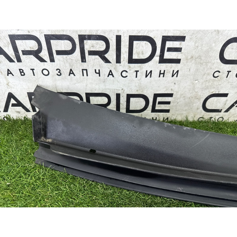 Жабо (кузов і елементи) AUDI Q5 8R 2012 3.2 8R181940301C