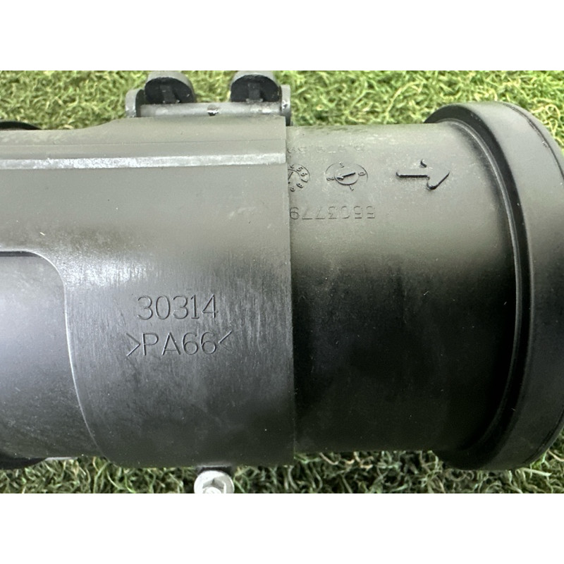 Повітряний резонатор (подача палива) Jeep Grand Cherokee WK2 2014 3.0 Diesel 52014497AB