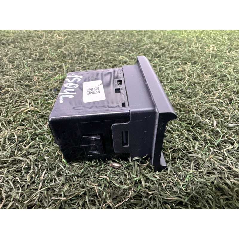 Гніздо USB/AUX (электрика) KIA Soul 3 2022 2.0 96120K0110
