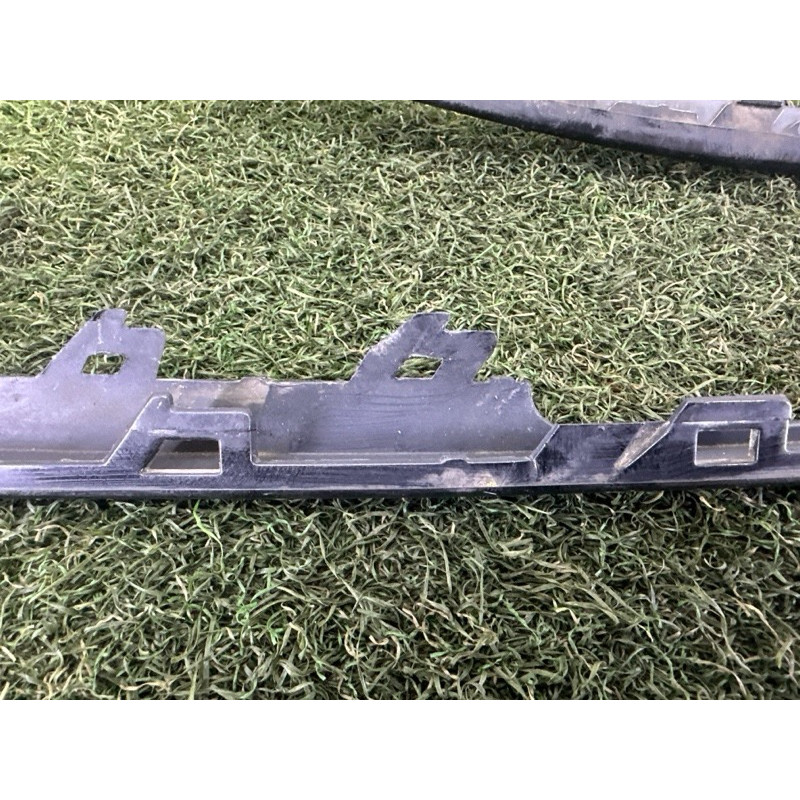 Накладка противотуманной фары (кузов и элементы) Volkswagen Touareg NF 2012 3.6 CGRA 7P6807489HGRU
