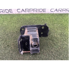 Кронштейн усилителя бампера