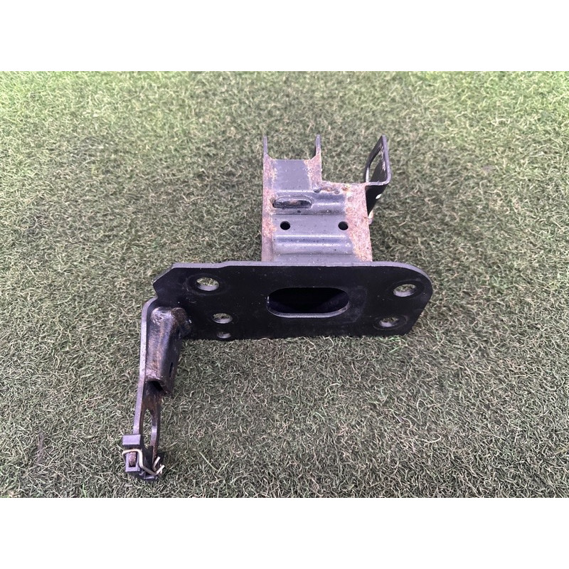 Кронштейн усилителя бампера (скло та дзеркала) AUDI Q7 4L 2011 3.0 TFSi 4L0807134C