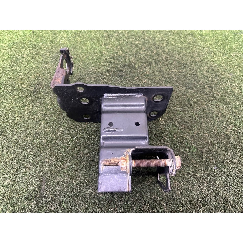 Кронштейн усилителя бампера (скло та дзеркала) AUDI Q7 4L 2011 3.0 TFSi 4L0807134C