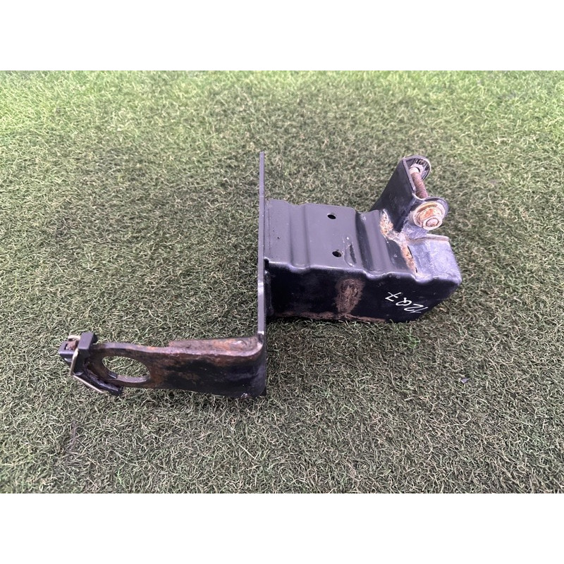 Кронштейн усилителя бампера (скло та дзеркала) AUDI Q7 4L 2011 3.0 TFSi 4L0807134C