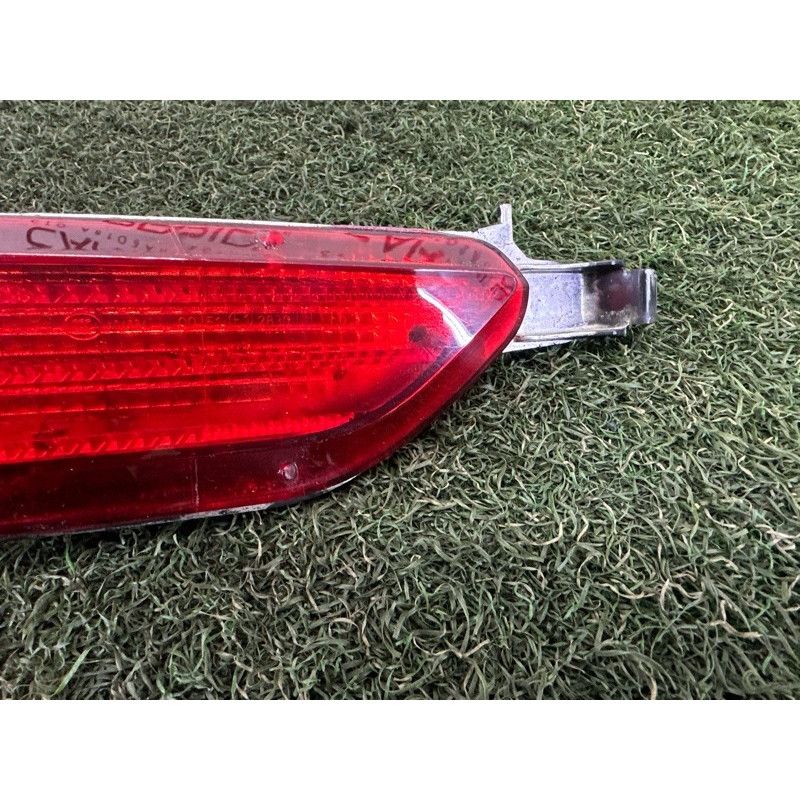 Катафот бампера (кузов и элементы) Volkswagen Touareg NF 2013 3.6 7P6945702C