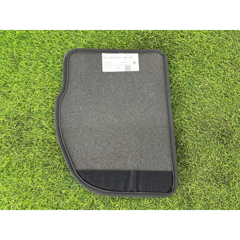 Комплект ковриков (салон) Mercedes-Benz EQB 350 X243 2022 A24368095019A84