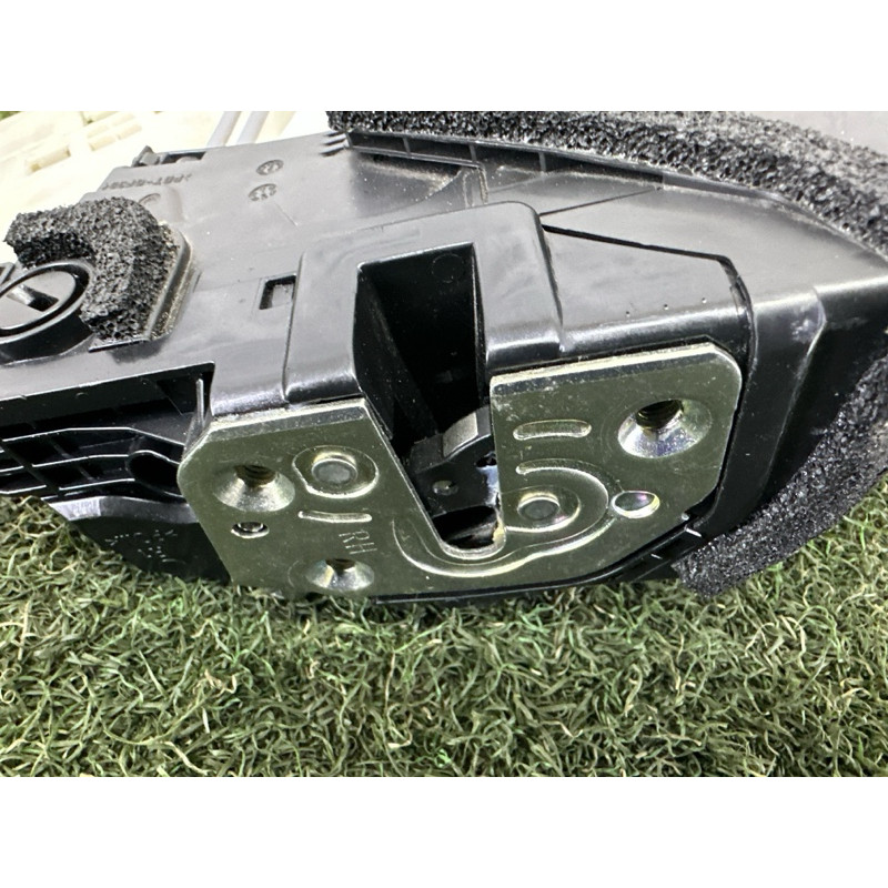 Замок дверей (кузов и элементы) KIA Soul 3 2022 2.0 81420K0100