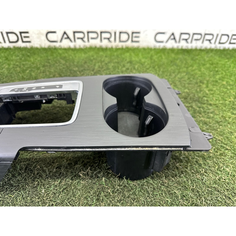 Накладка центральної консолі (салон) AUDI A3 8V 2016 1.8 CNSB 8V0919614P