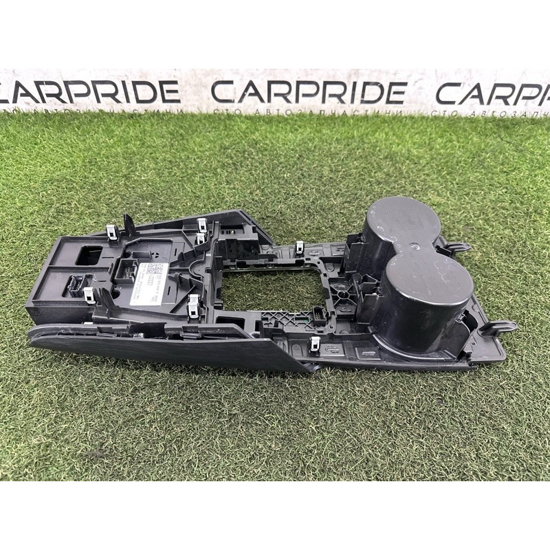 Накладка центральної консолі (салон) AUDI A3 8V 2016 1.8 CNSB 8V0919614P