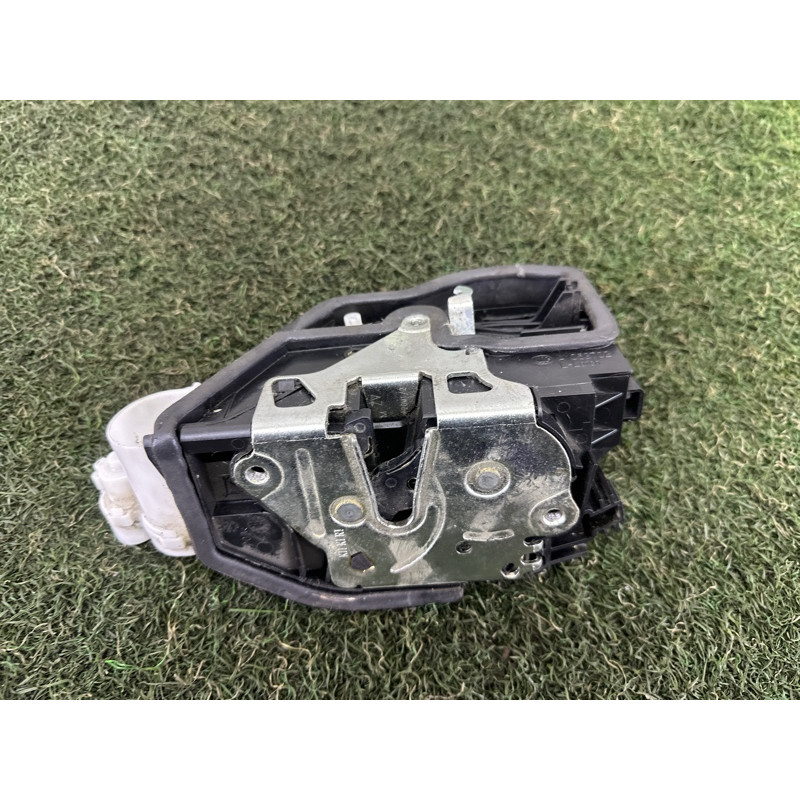 Замок дверей (кузов і елементи) BMW X3 F25 2012 3.0 51217202143