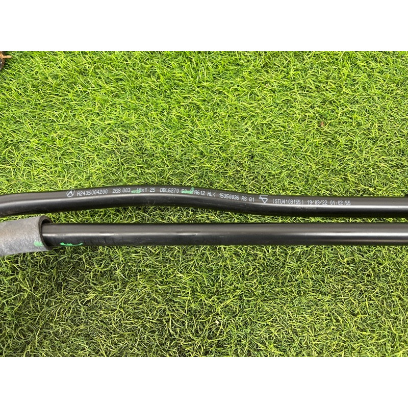 Патрубок (система охлаждения) Mercedes-Benz EQB 350 X243 2022 A2435004800