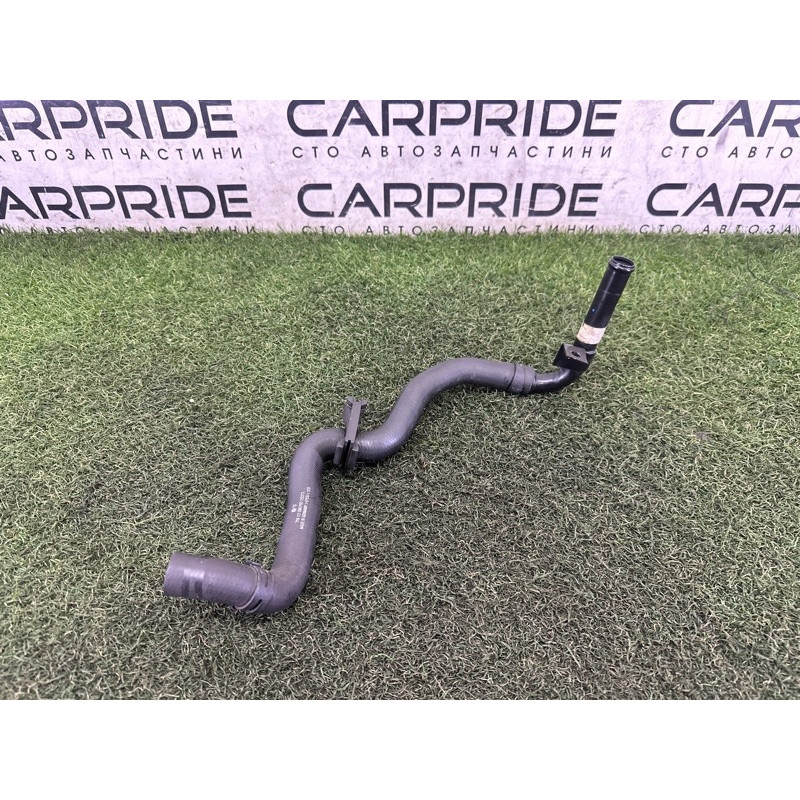 Шланг (система охолодження) Volkswagen Touareg NF 2013 3.0 Hybrid 7P0121070AA