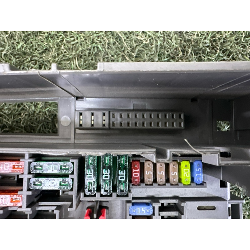 Блок предохранителей (электрика) BMW 3-series E90 2010 3.0 N54 61149119445