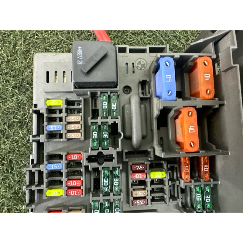 Блок предохранителей (электрика) BMW 3-series E90 2010 3.0 N54 61149119445