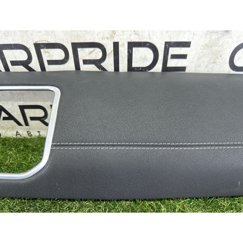 Декоративна накладка торпеди (салон) LAND ROVER Range Rover Evoque L538 2016 2.0 LR072874