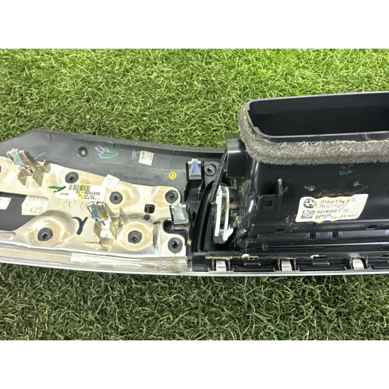 Декоративна накладка торпеди (салон) BMW 3-series F30 2015 2.0 51459231229