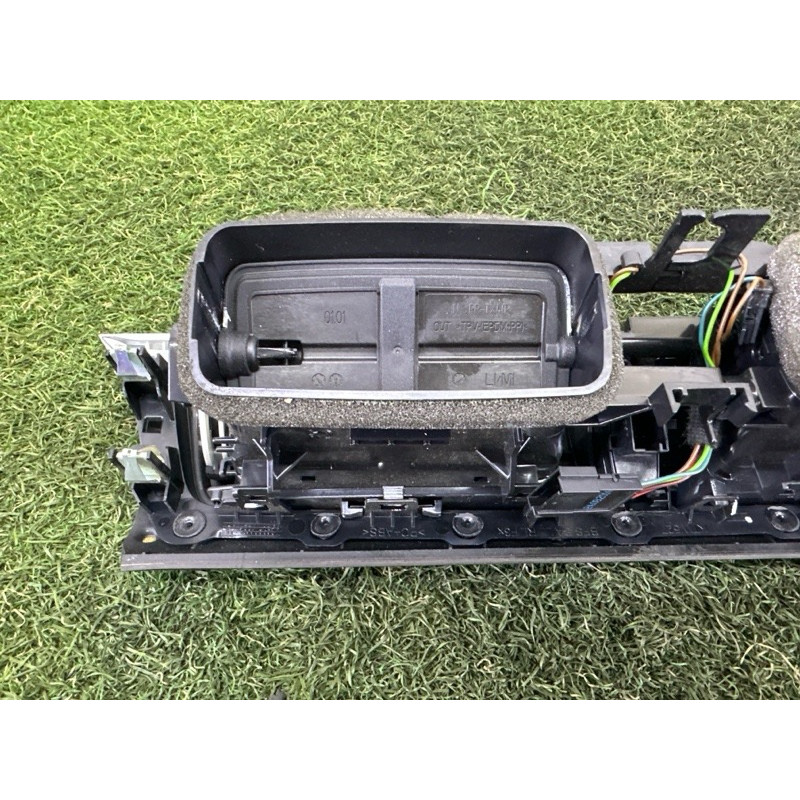 Декоративна накладка торпеди (салон) BMW 3-series F30 2015 2.0 51459231229