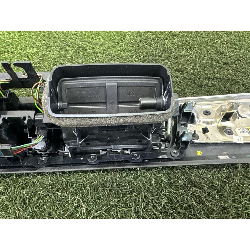 Декоративна накладка торпеди (салон) BMW 3-series F30 2015 2.0 51459231229