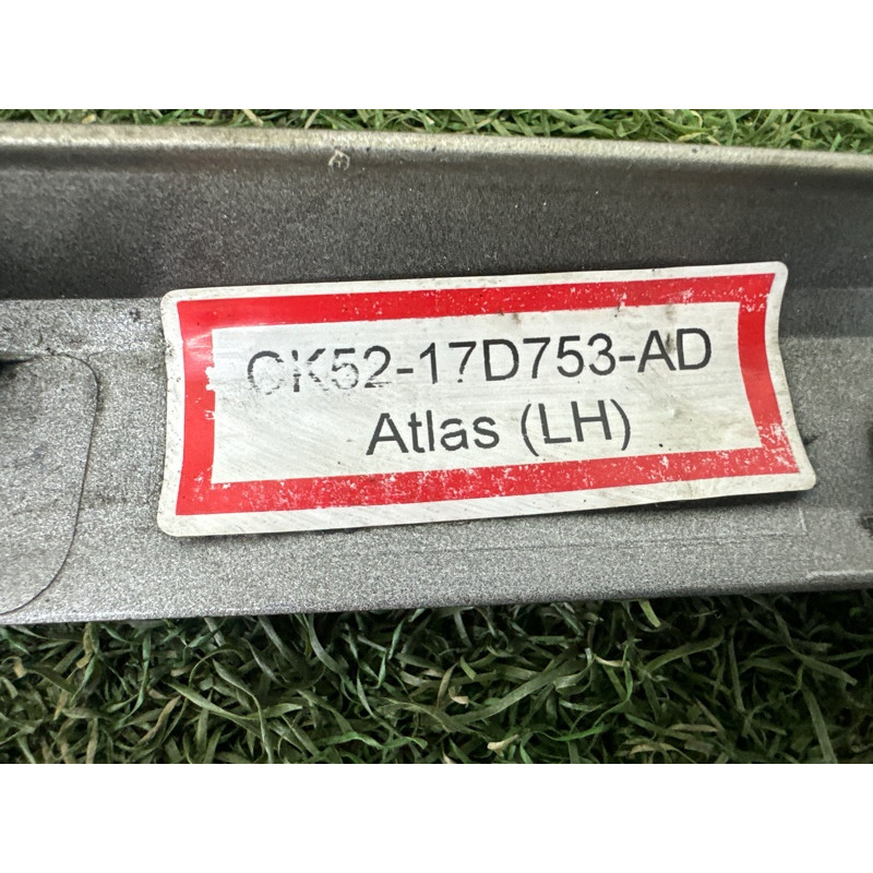 Молдинг бампера (кузов и элементы) LAND ROVER Range Rover L405 2016 5.0 LR087227