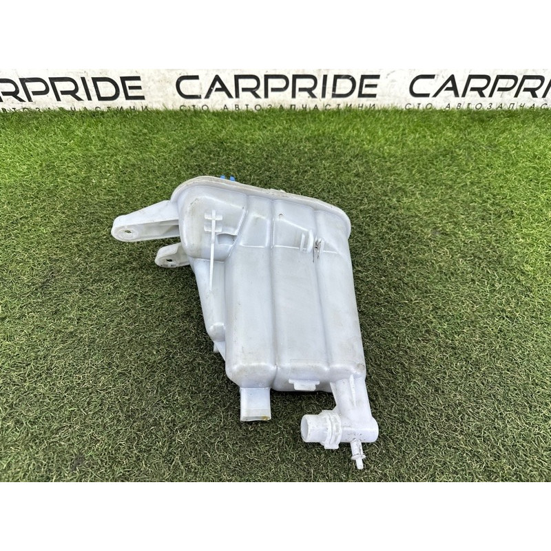 Бачок расширительный (система охлаждения) AUDI A4 B8 2014 2.0 TFSI 8K0121403T