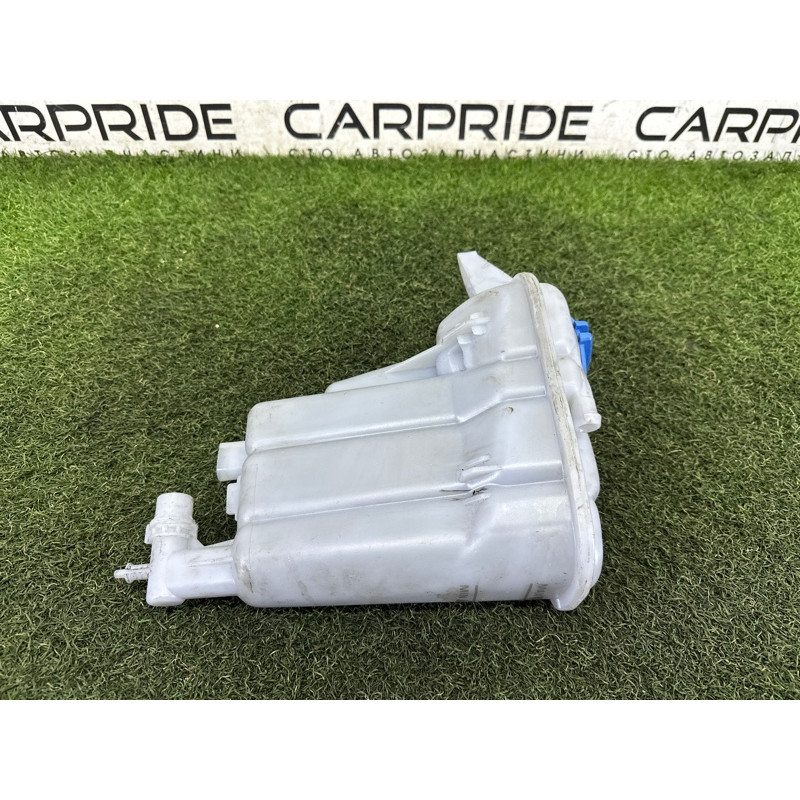 Бачок расширительный (система охлаждения) AUDI A4 B8 2014 2.0 TFSI 8K0121403T