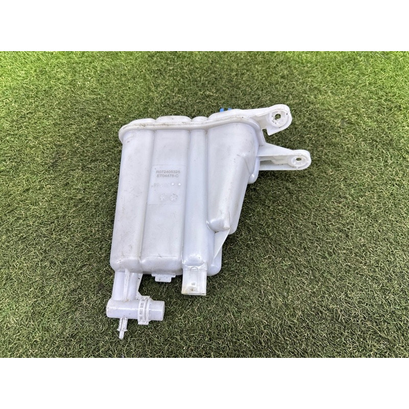 Бачок расширительный (система охлаждения) AUDI A4 B8 2014 2.0 TFSI 8K0121403T