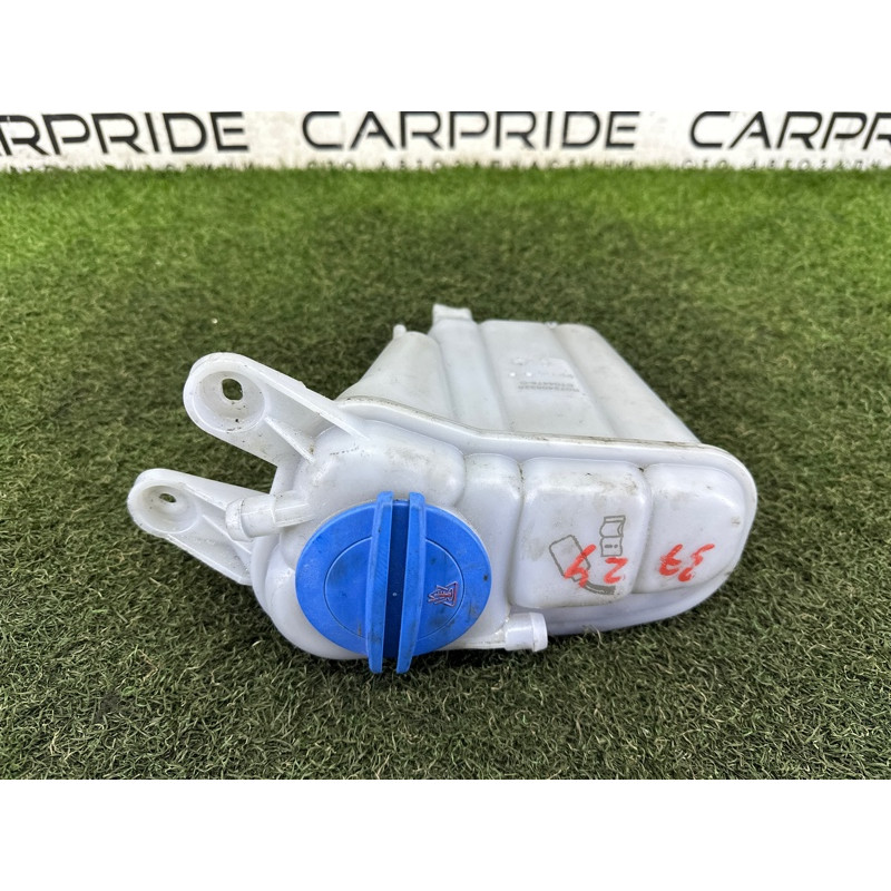 Бачок расширительный (система охлаждения) AUDI A4 B8 2014 2.0 TFSI 8K0121403T