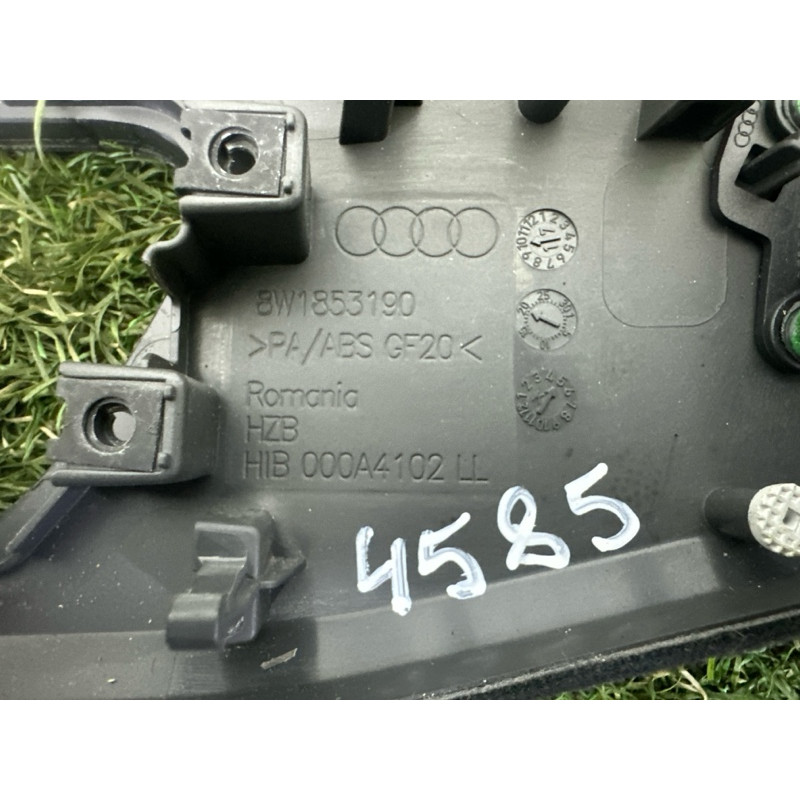 Декоративная накладка торпедо (салон) AUDI A4 B9 2018 2.0 DBPA 8W1853190GUT5