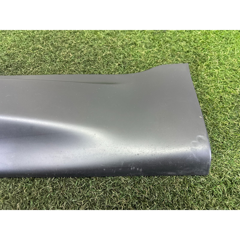 Молдинг двери внешний (кузов и элементы) LAND ROVER RANGE ROVER Sport L494 2016 3.0 Diesel LR077214